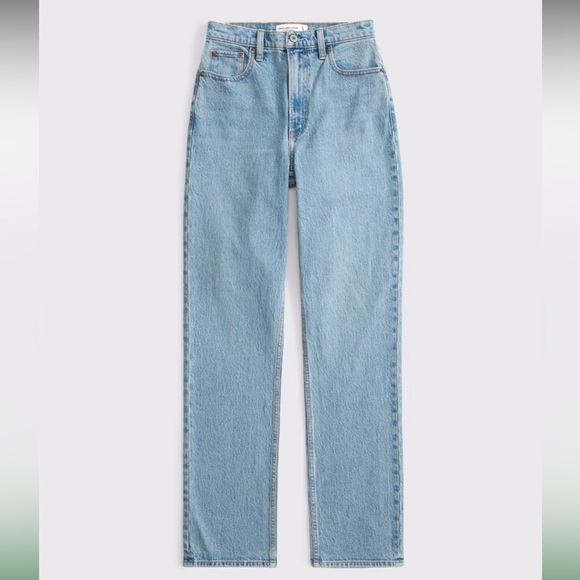 Abercrombie & Fitch
The 90s Straight Ultra High Rise 24 00 - Picture 1 of 5